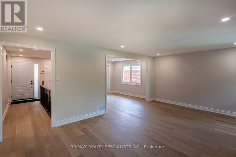 22 Heathview Avenue — photo 10 of 40
