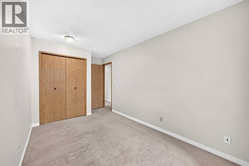454 20 Avenue NW — photo 24 of 40