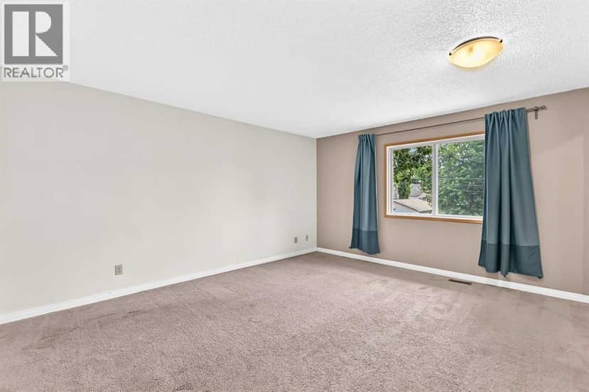 454 20 Avenue NW — photo 15 of 40