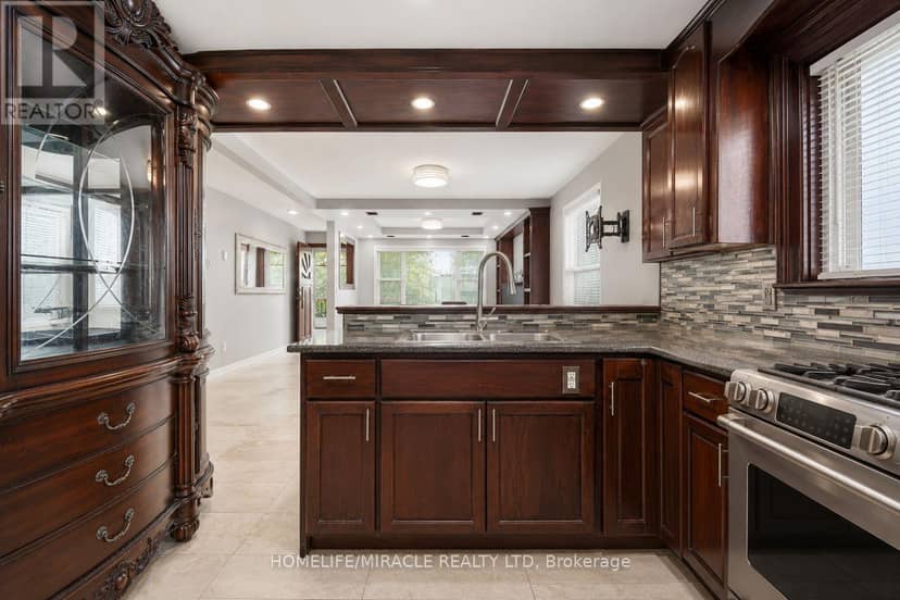 283 Cordova Road — photo 11 of 31