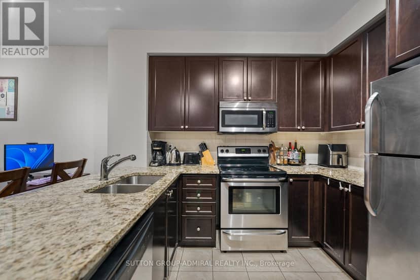 215 - 9255 Jane Street — photo 1 of 40