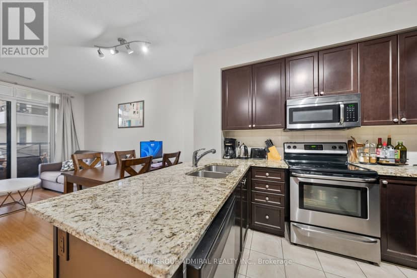 215 - 9255 Jane Street — photo 2 of 40