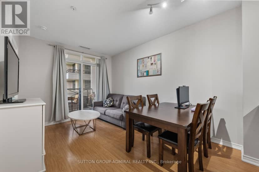 215 - 9255 Jane Street — photo 5 of 40