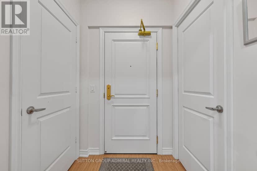 215 - 9255 Jane Street — photo 6 of 40