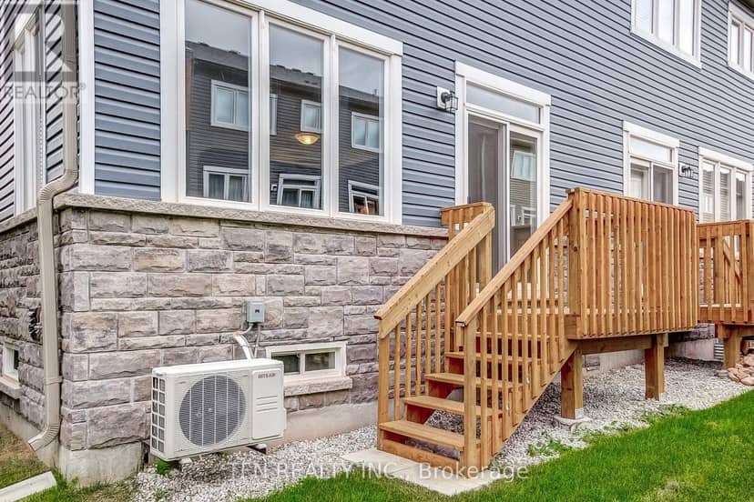 134 McGill Avenue — photo 4 of 40