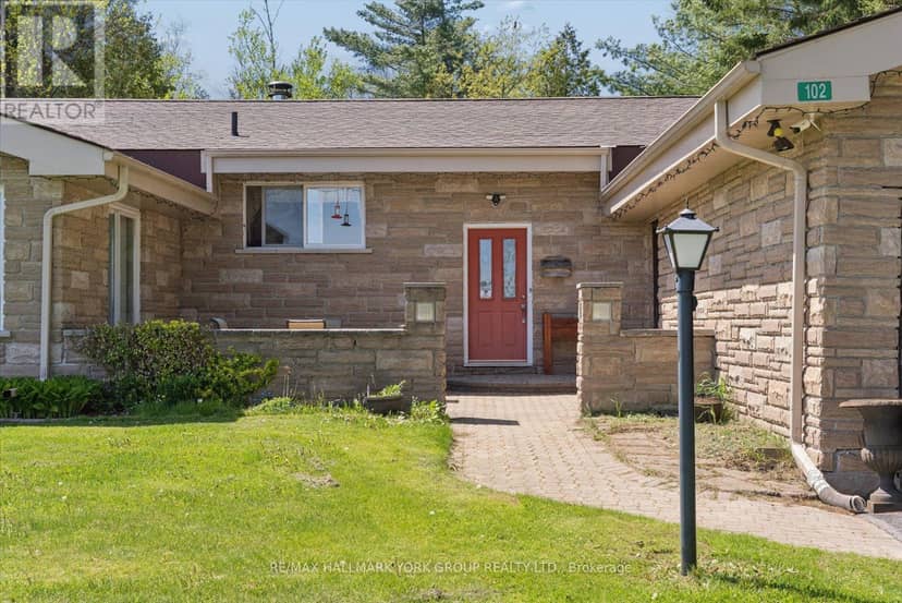 102 Albert Street — photo 10 of 40