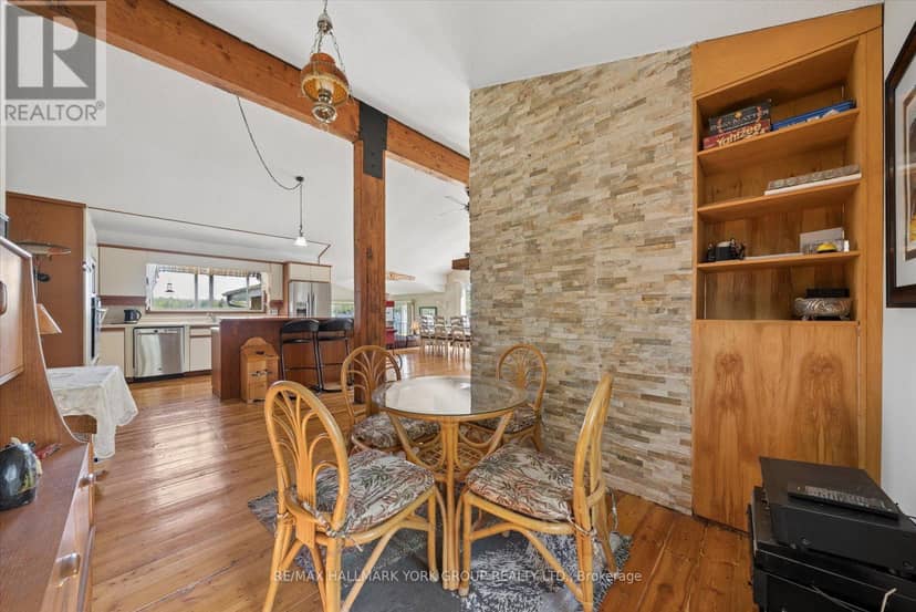102 Albert Street — photo 22 of 40
