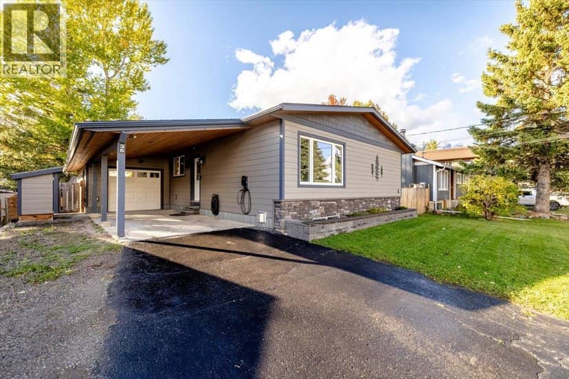 36 Mt Trinity Avenue, Fernie, photo 2