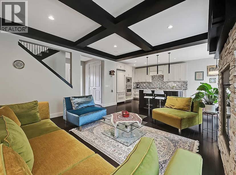 9318 14 Avenue SW — photo 15 of 40