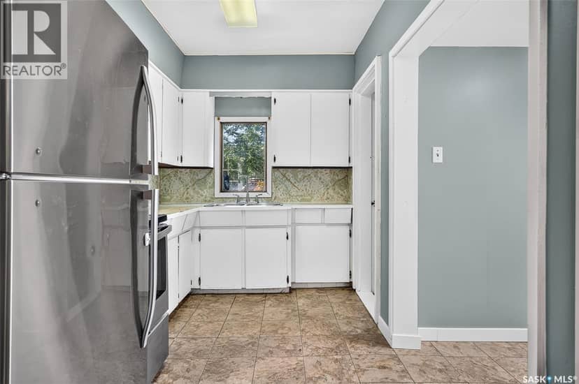 310 Coteau STREET W — photo 12 of 40