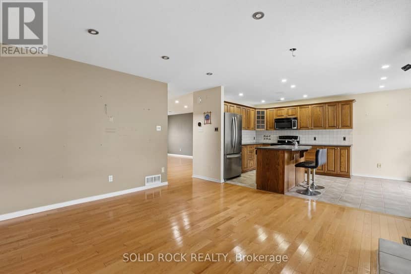 1176 Halton Terrace — photo 16 of 35