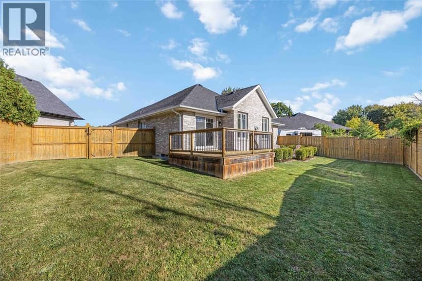 142 Madison D'Andrea AVENUE — photo 32 of 34