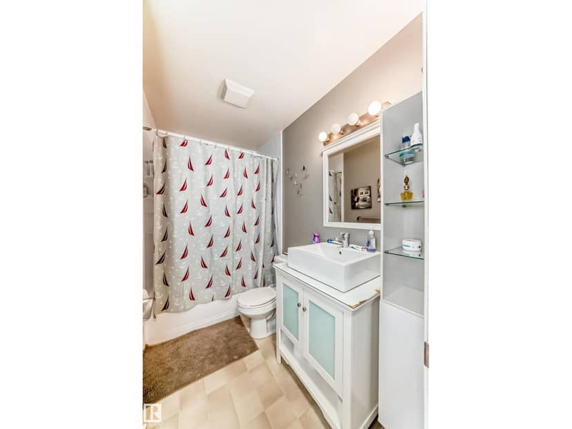 #18 10453 20 AV NW — photo 35 of 40