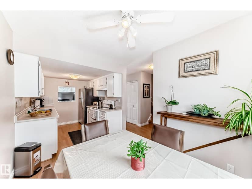#18 10453 20 AV NW — photo 18 of 40
