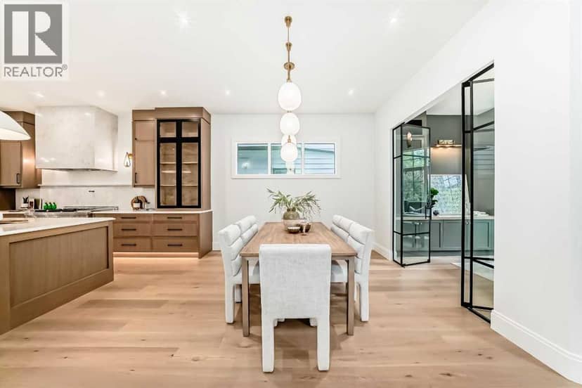 2034 52 Avenue SW — photo 9 of 40