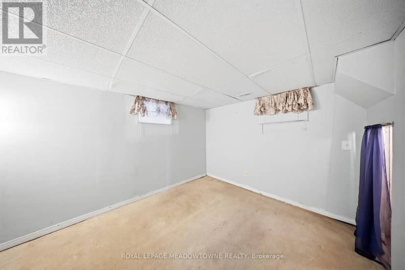 209 Cliff Road — photo 24 of 40