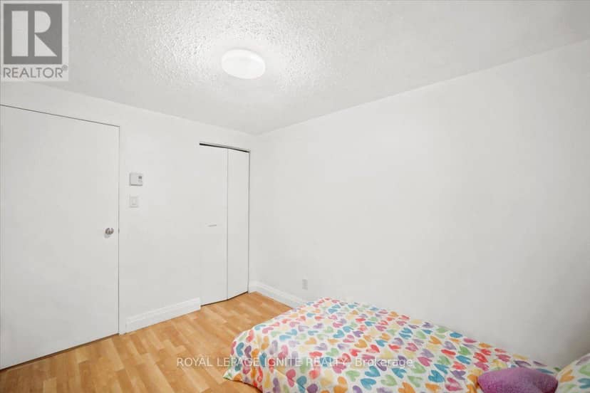 6 Upton Crescent — photo 16 of 40