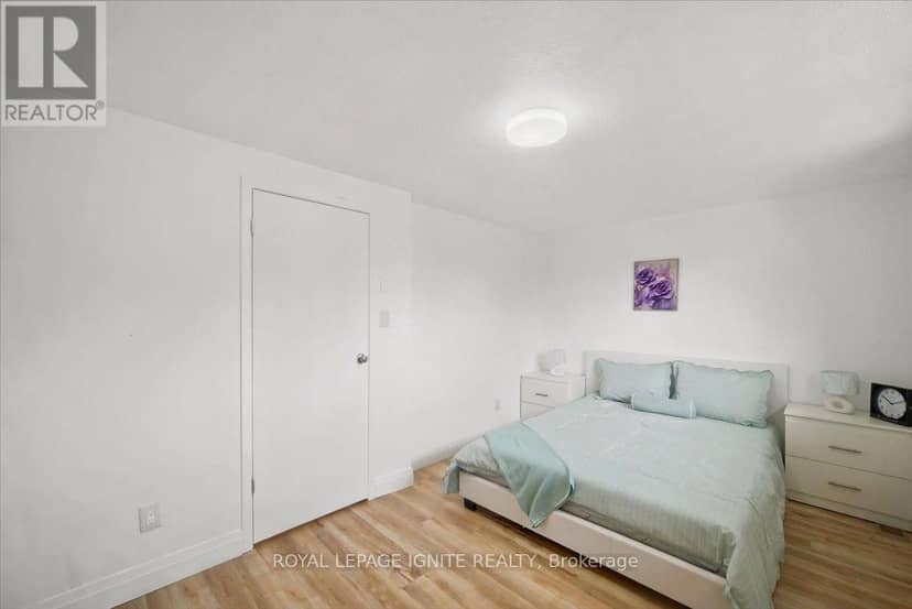 6 Upton Crescent — photo 19 of 40