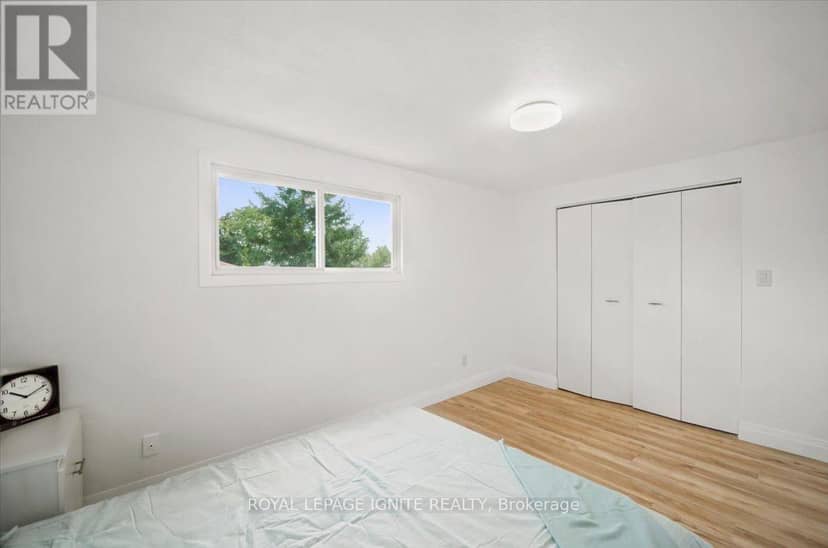 6 Upton Crescent — photo 20 of 40
