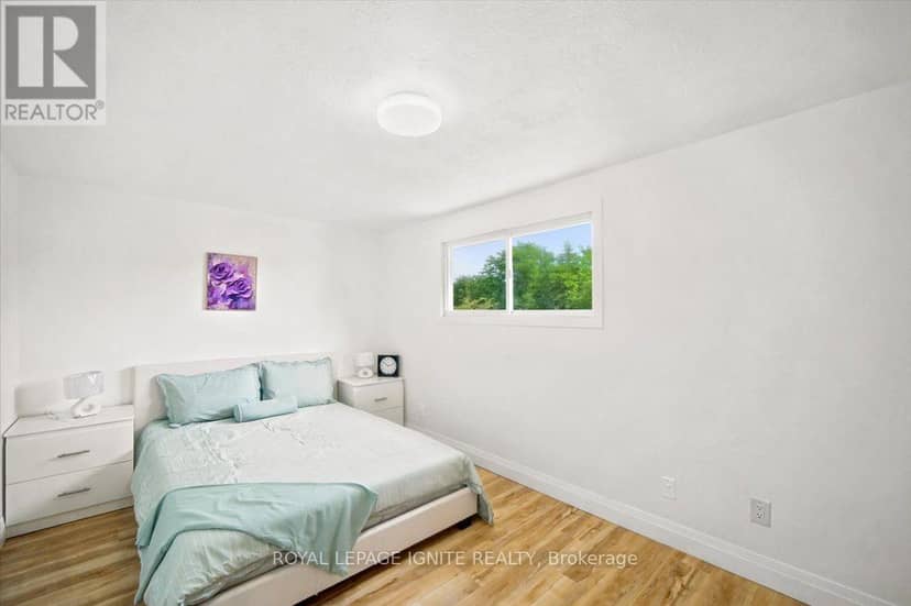6 Upton Crescent — photo 21 of 40