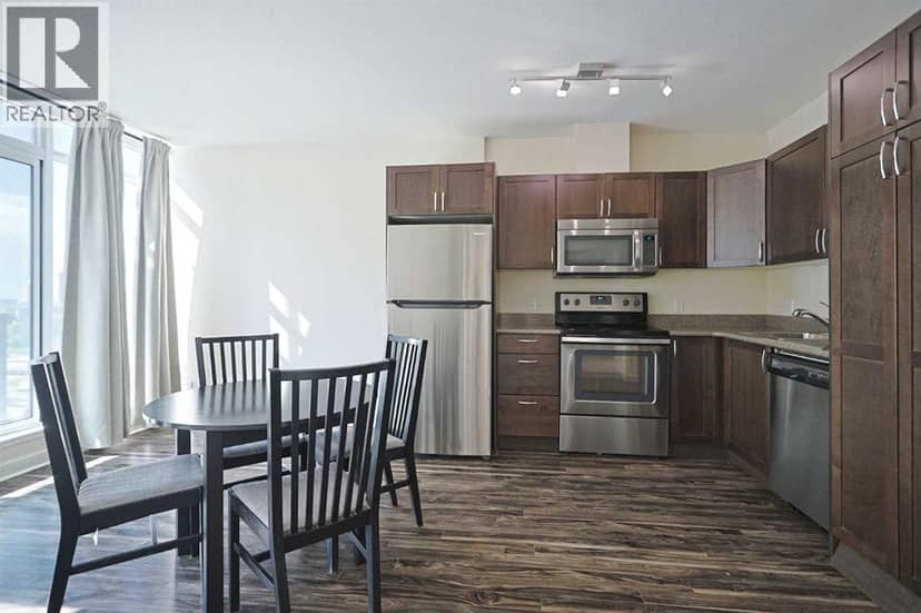 904, 10 Brentwood Common NW, Calgary, photo 2