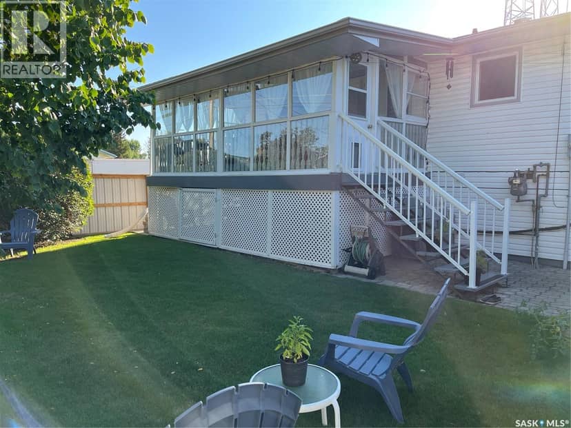 518 Hamjea STREET, Hudson Bay, photo 2