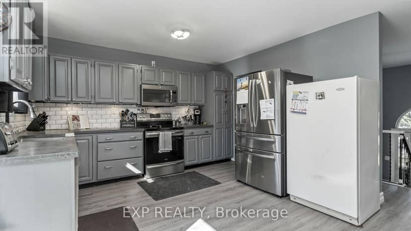 3137 River Street — photo 13 of 40
