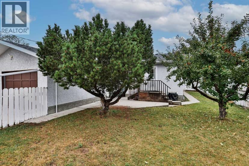 527 2 Street N, Vulcan, photo 5