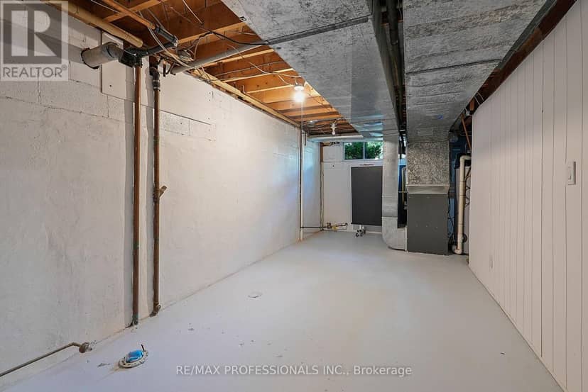 15 Bell Royal Court — photo 38 of 40