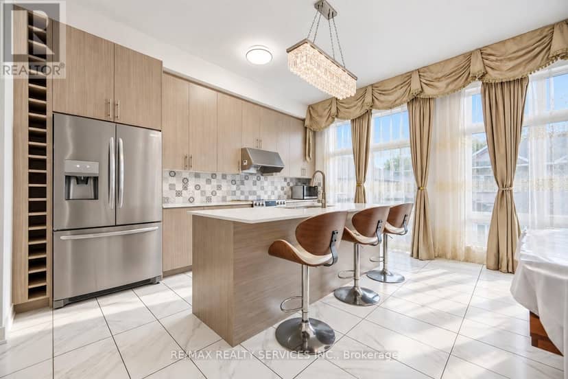 58 Pageant Avenue — photo 15 of 31