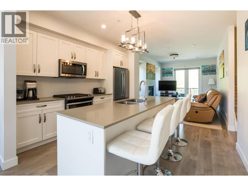47 1188 MAIN STREET, Squamish, photo 8