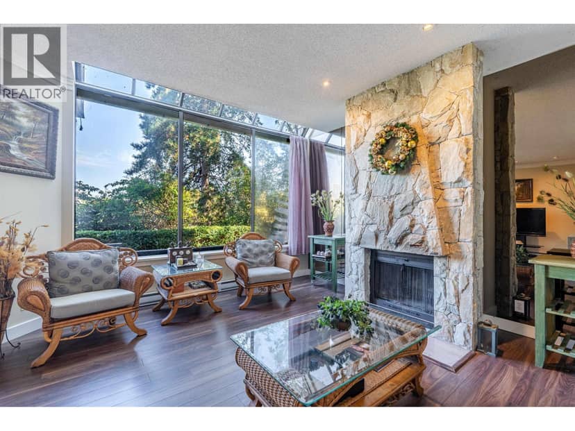 1200 ISLAND PARK WALK, Vancouver, photo 2