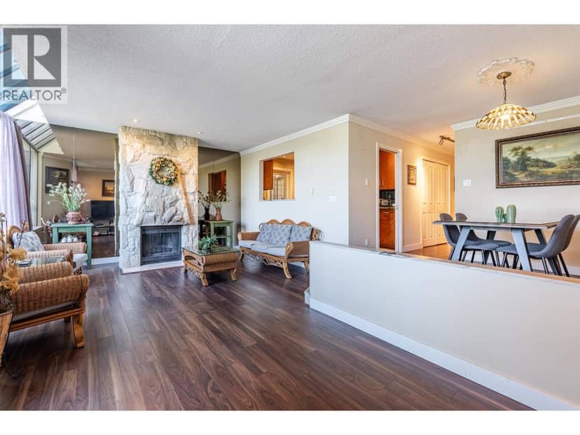 1200 ISLAND PARK WALK, Vancouver, photo 3