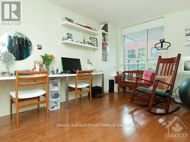 212 - 35 Murray Street — photo 23 of 40