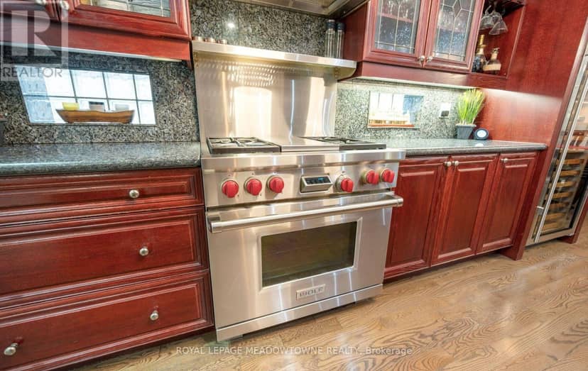 5 McNutt Street — photo 17 of 40