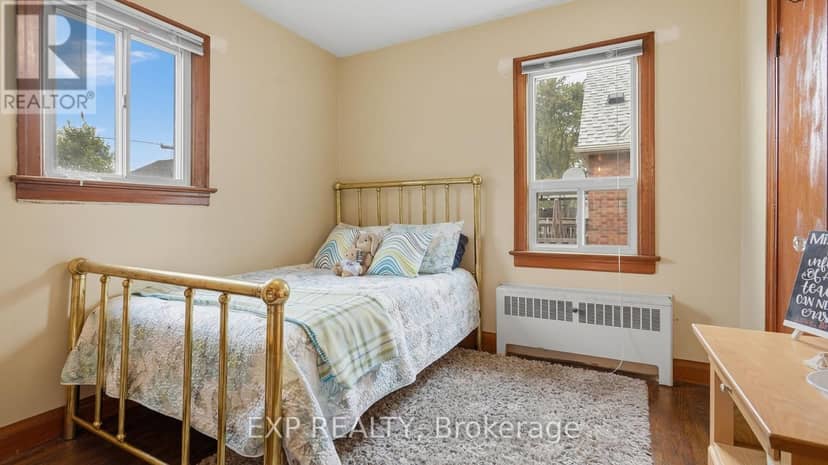 63 Lyons Avenue — photo 13 of 32