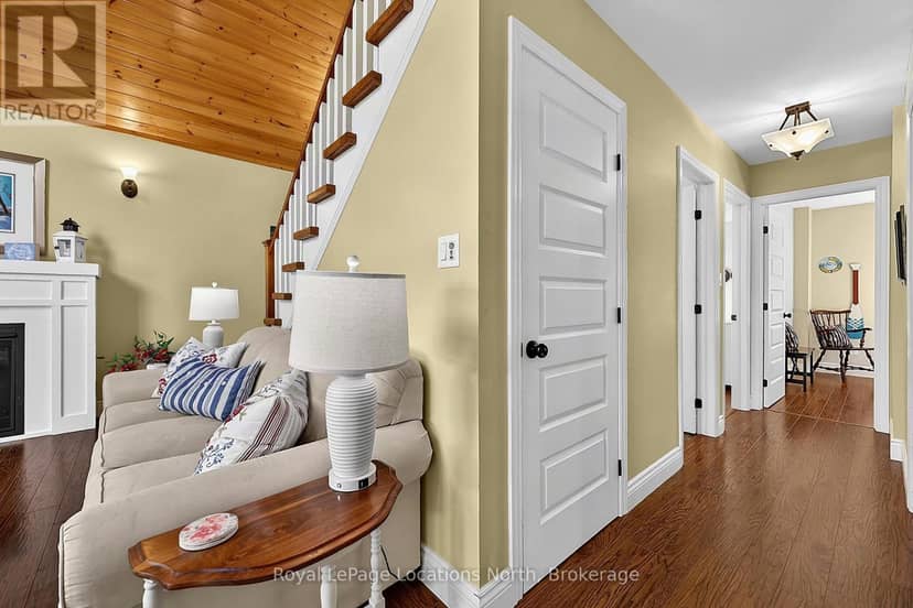 1 Moore Avenue — photo 15 of 40
