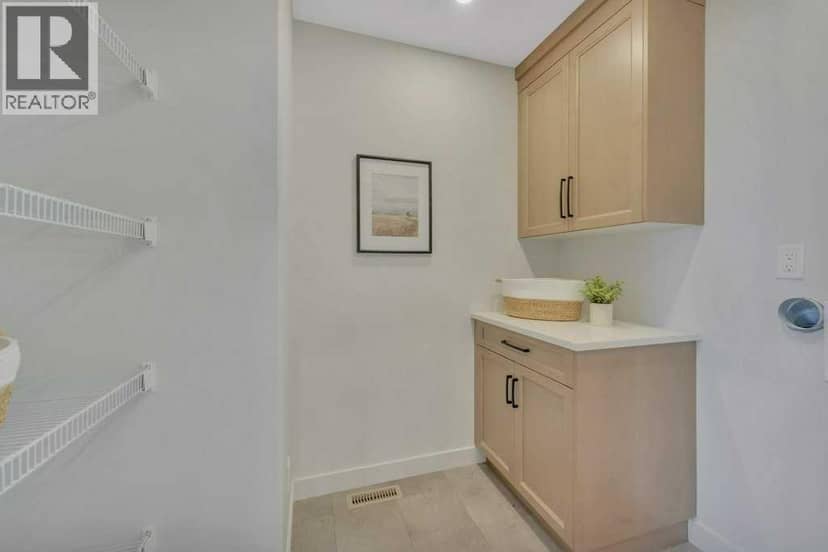 7 Vincent Gate — photo 30 of 40