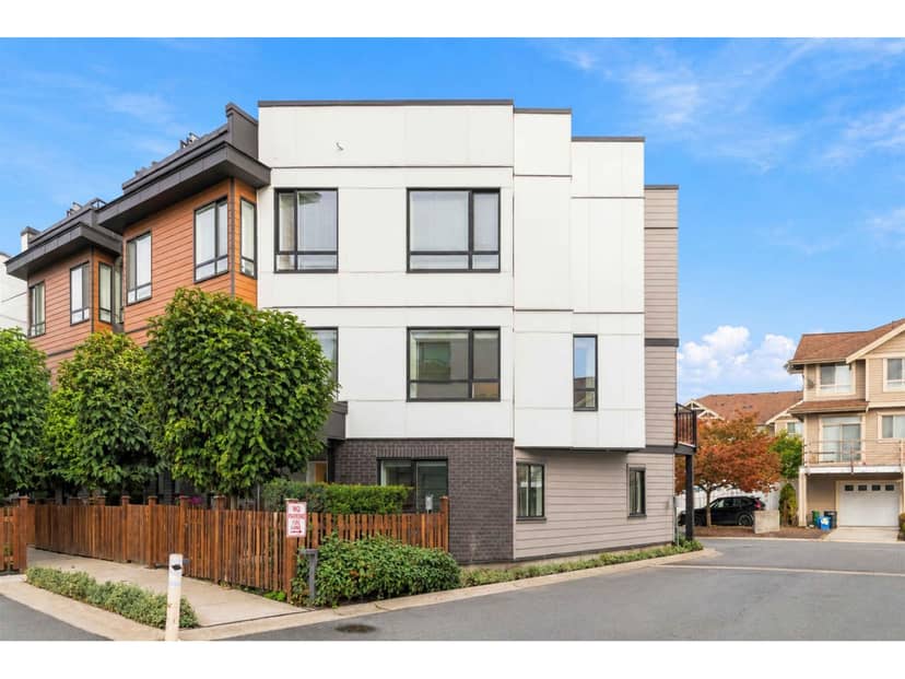 26 19749 55 AVENUE, Langley
