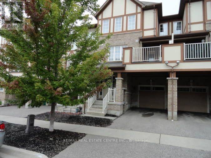 1084 Silk Street, Pickering, photo 2