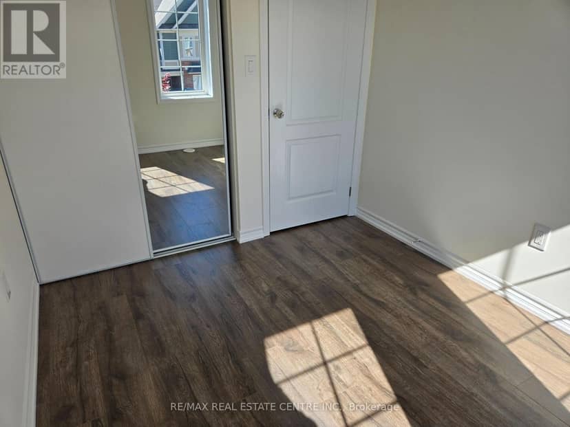 1084 Silk Street — photo 29 of 32
