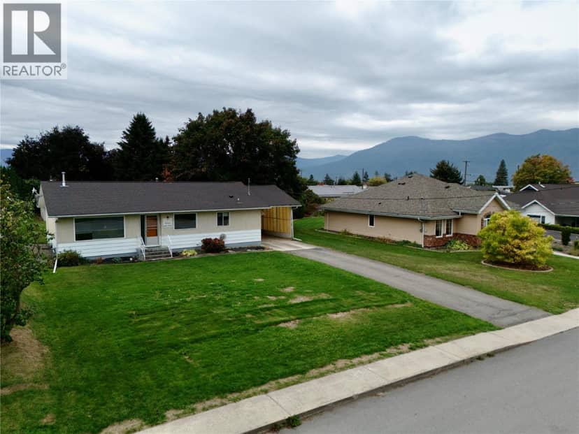 2109 Cedar Street, Creston