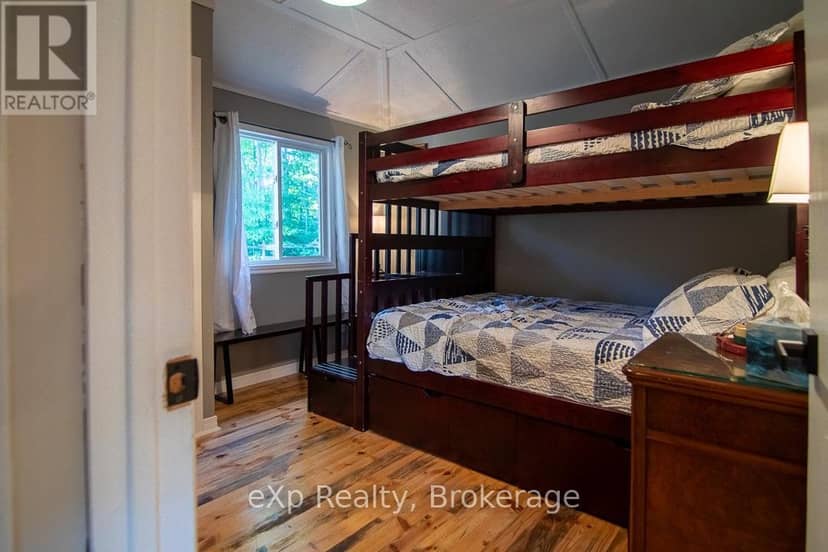 426 Huron Road — photo 14 of 40