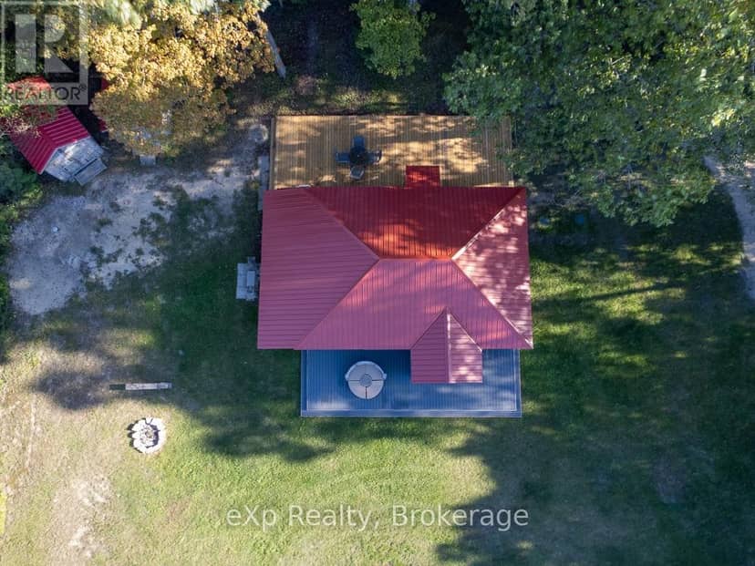 426 Huron Road — photo 2 of 40