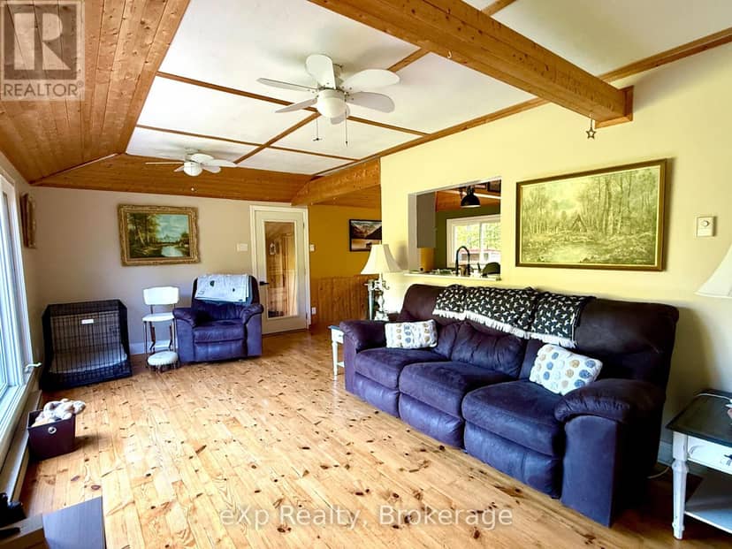 426 Huron Road — photo 9 of 40