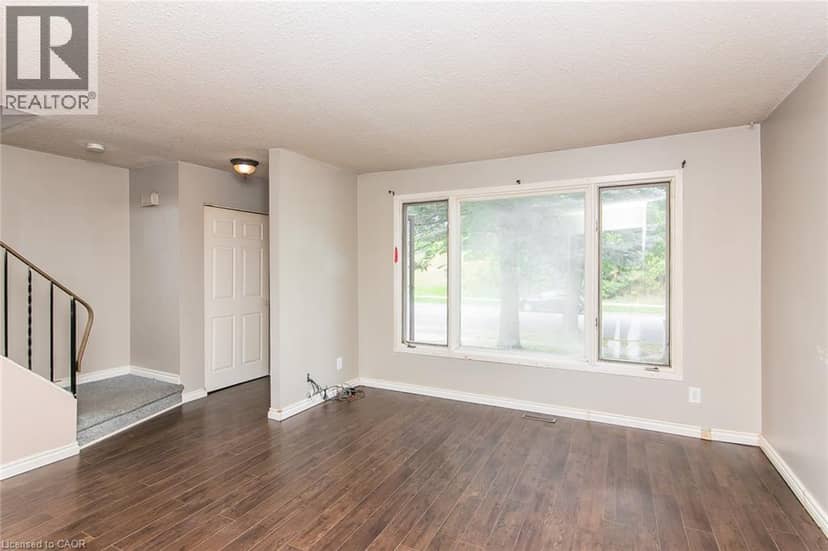 157 OLD CARRIAGE Drive, Kitchener, photo 8