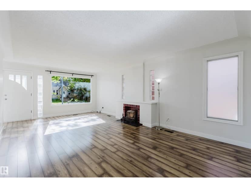 10840 74 AV NW NW, Edmonton, photo 3
