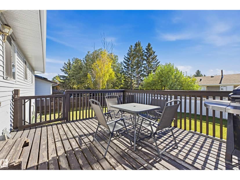 3519 33 AV NW — photo 20 of 40