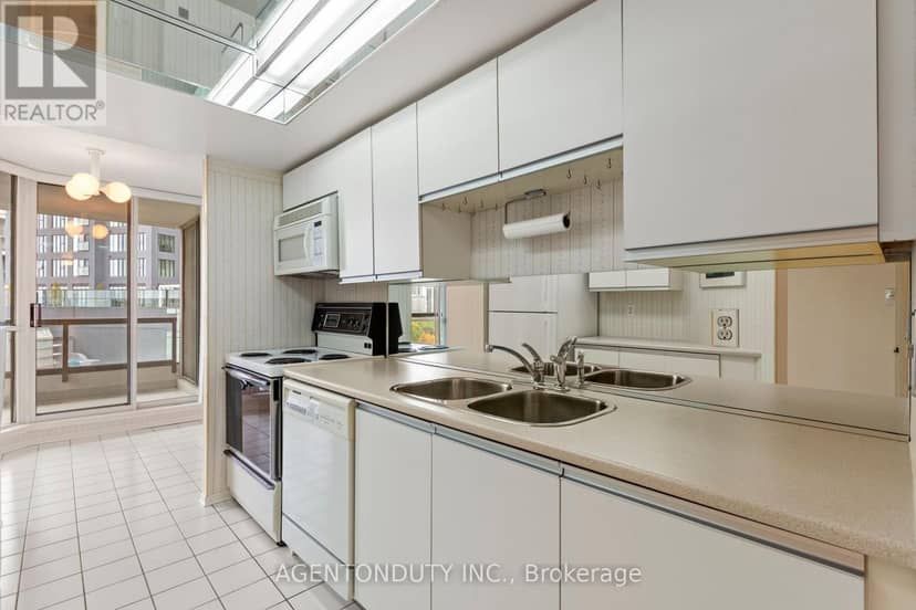 1003 - 30 Holly Street — photo 20 of 40