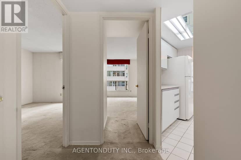 1003 - 30 Holly Street — photo 22 of 40